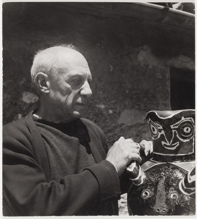 [Pablo Picasso with jug, Vallauris, France]